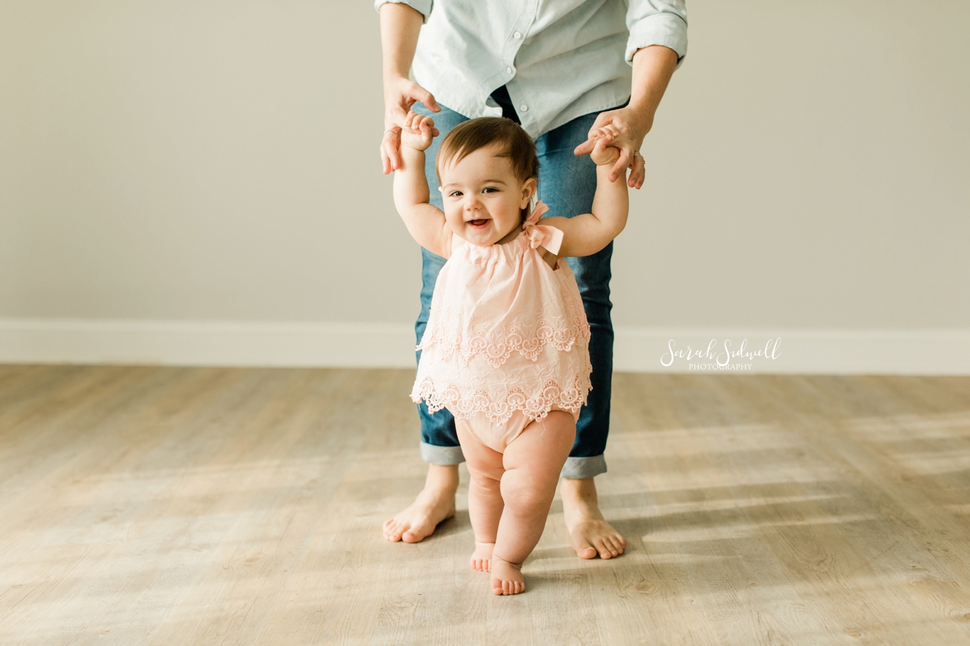 A baby practices walking | Nashville Baby Photographer 