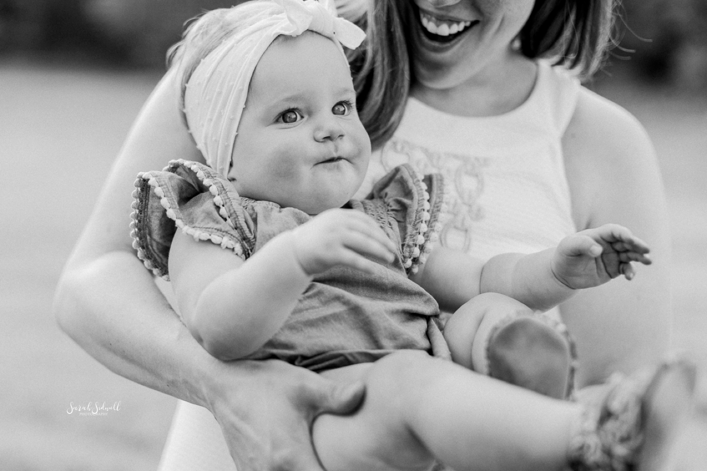 6 month baby pictures by Sarah Sidwell Photography