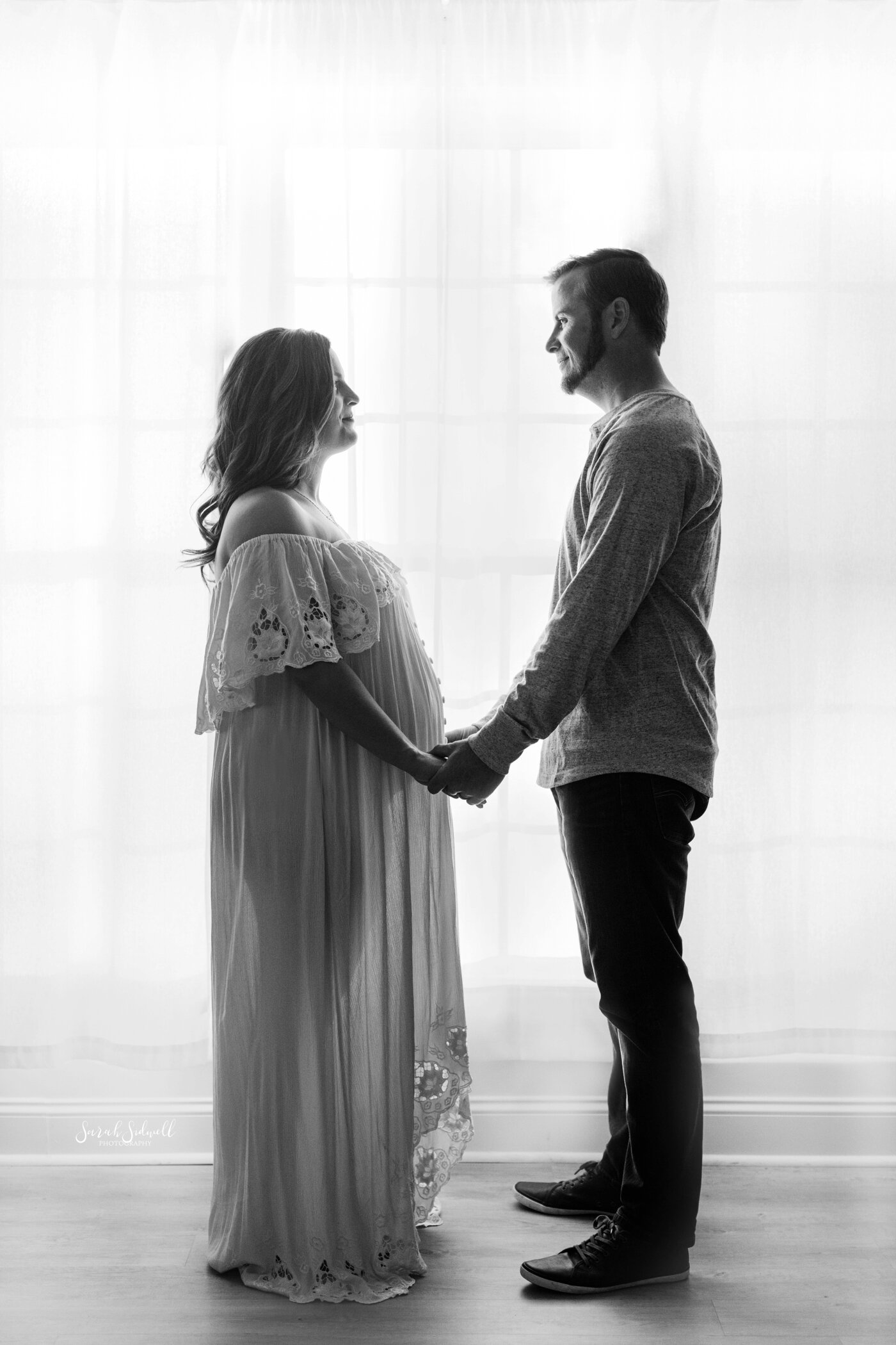 Studio Maternity Sessions | Stacey