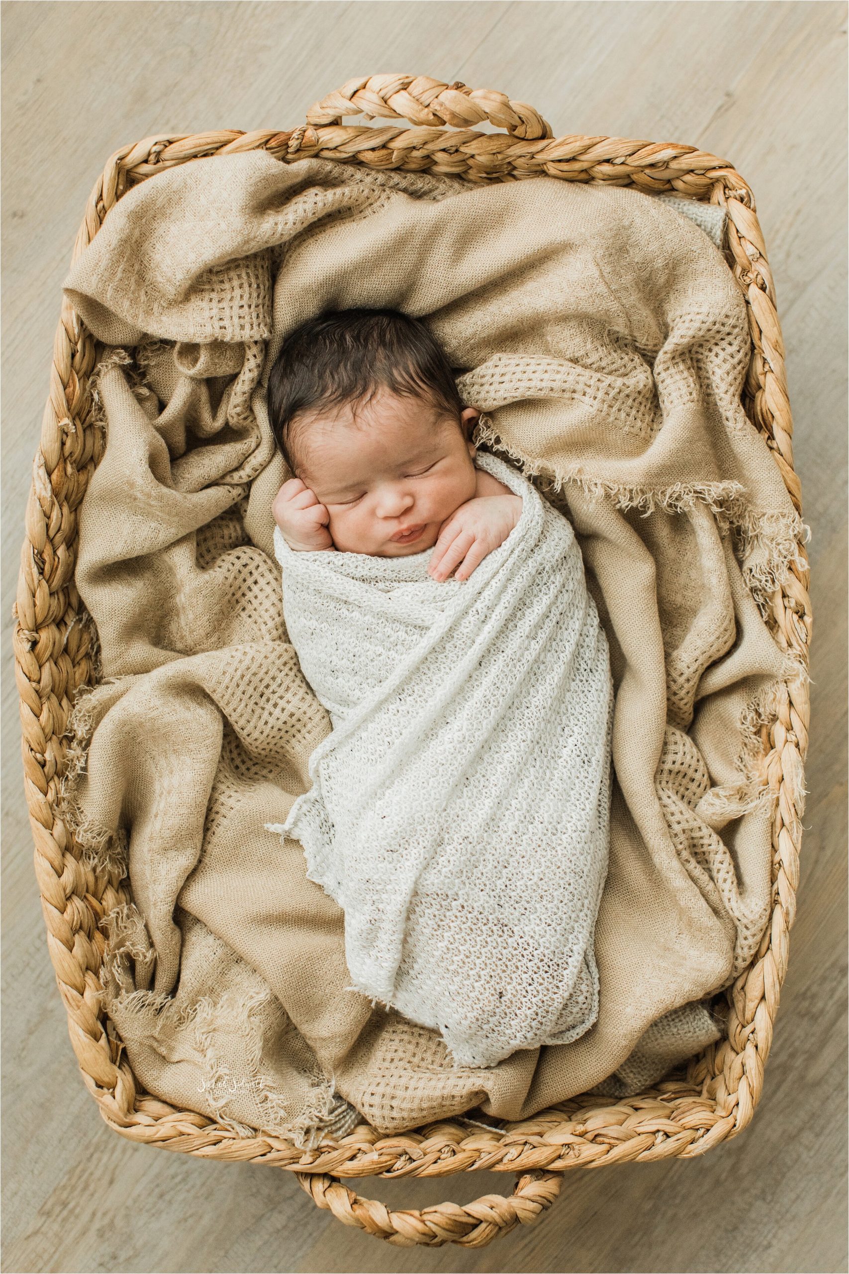 Mama &amp; Newborn portraits | Liam