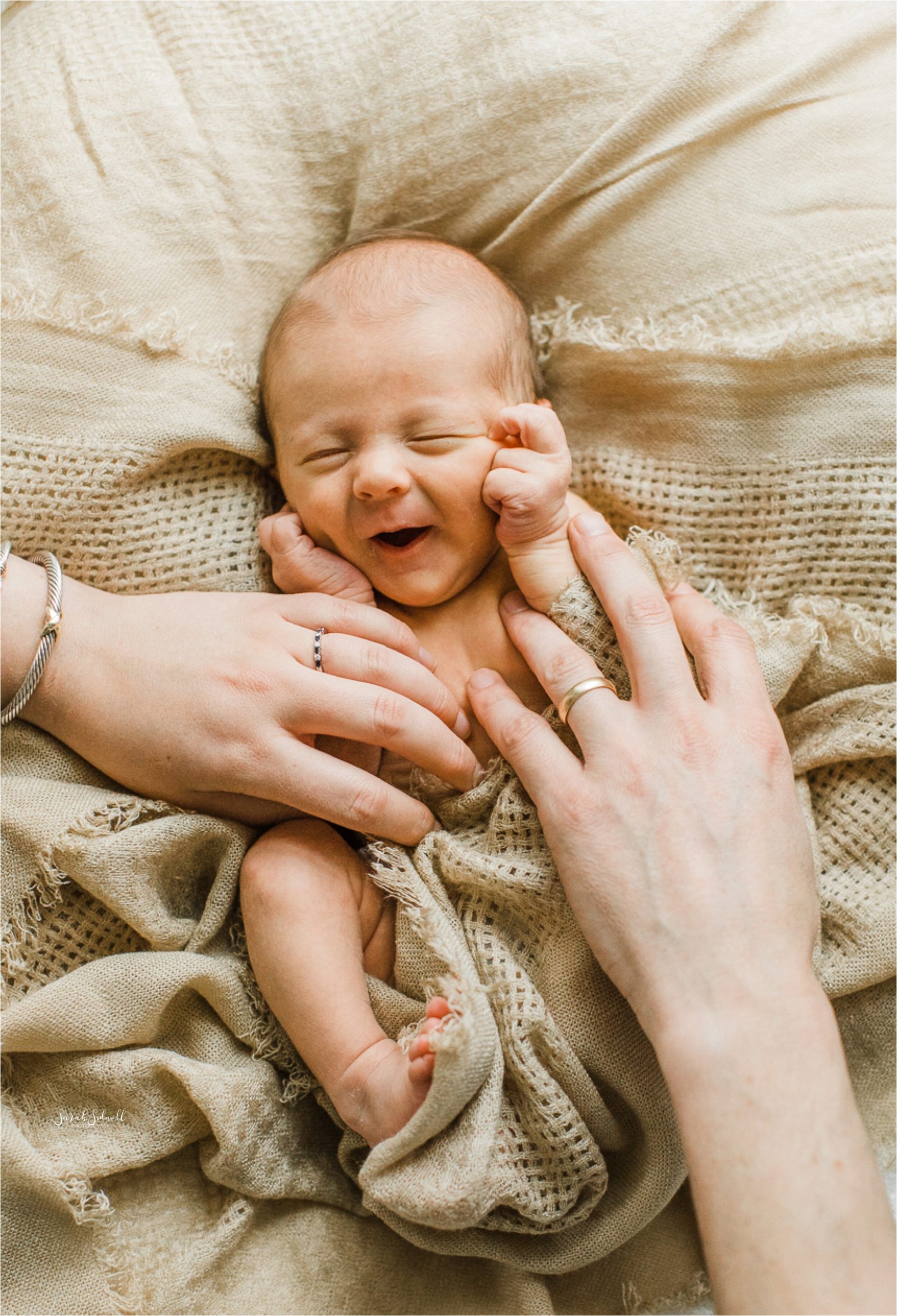 Natural Newborn Photos | Lucas