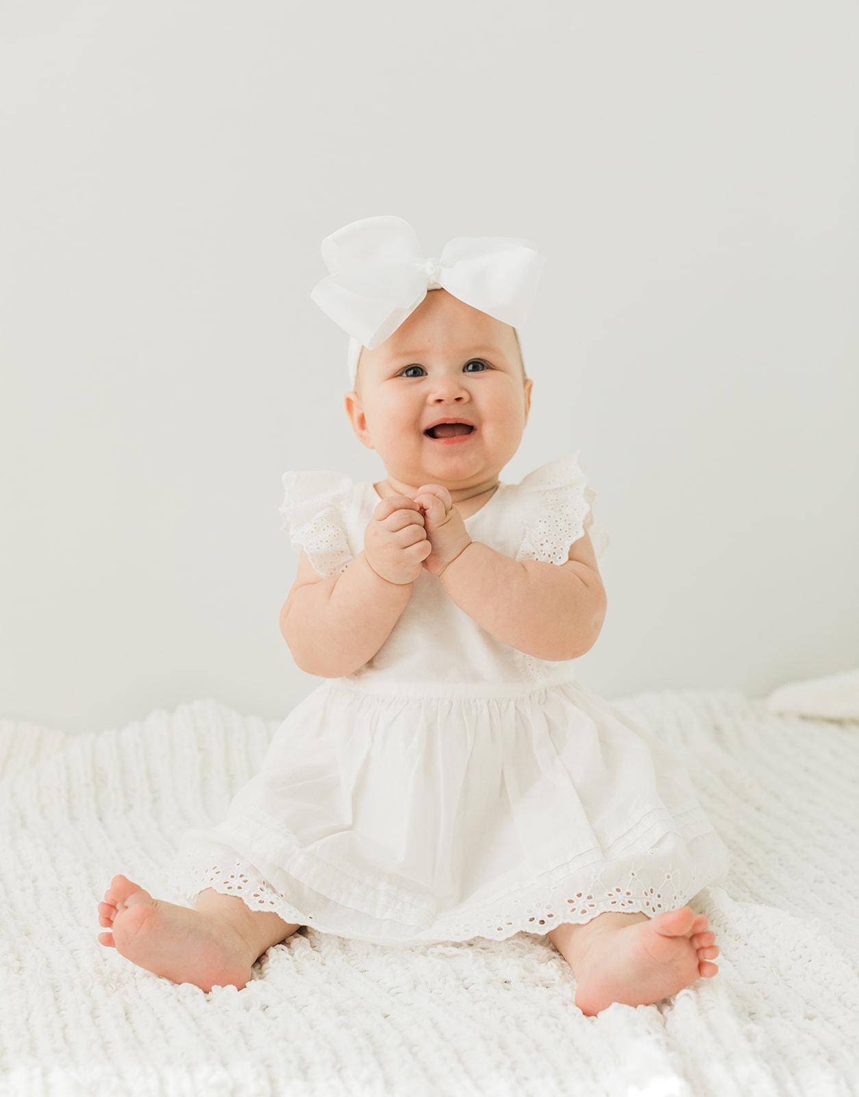 Nashville baby photographer. Smiling baby girl