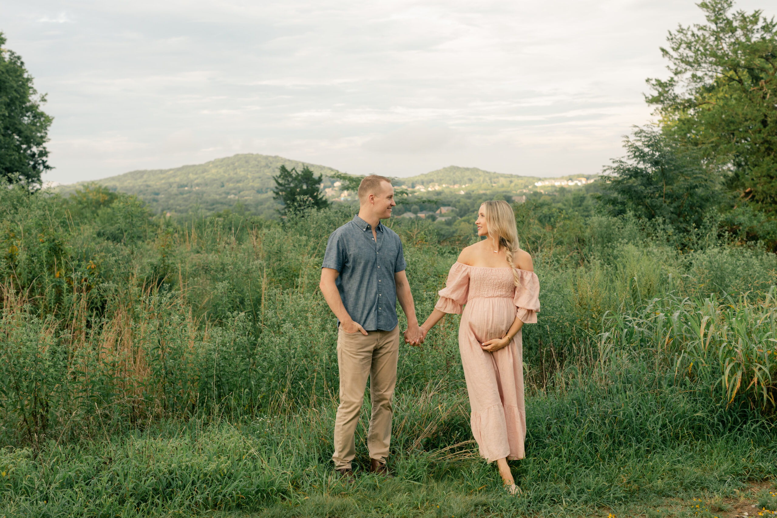 Outdoor Spring Maternity Session in Nashville TN. Mom and dad