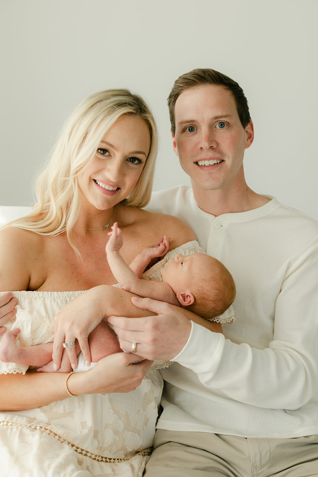 newborn baby session in nashville tennessee. mom, dad and baby boy