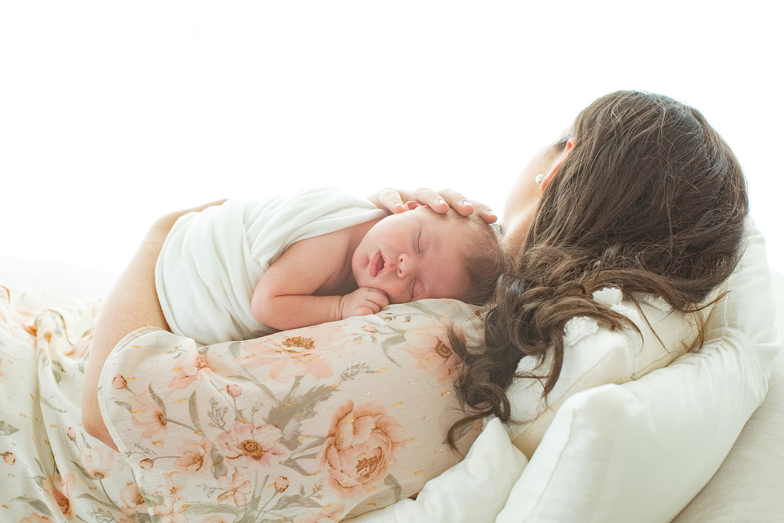 nashville newborn session. photo of mom and newborn baby girl
