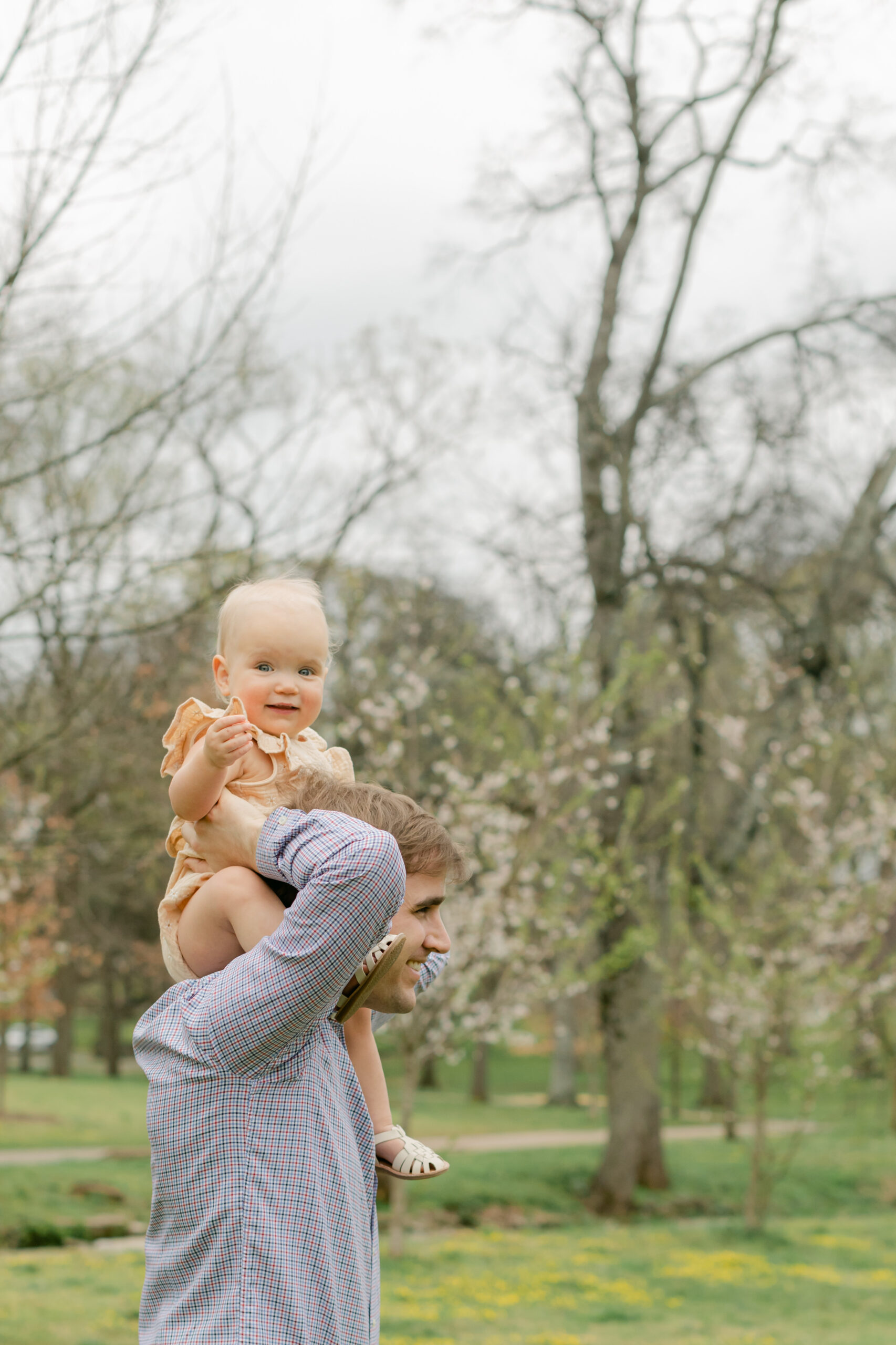baby Charolotte's 14 month milestone session in Nashville. photo of dad and baby girl