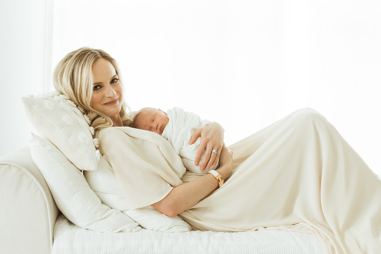 baby Charolette's newborn session in Nashville, Tennessee. photo of mom and baby girl