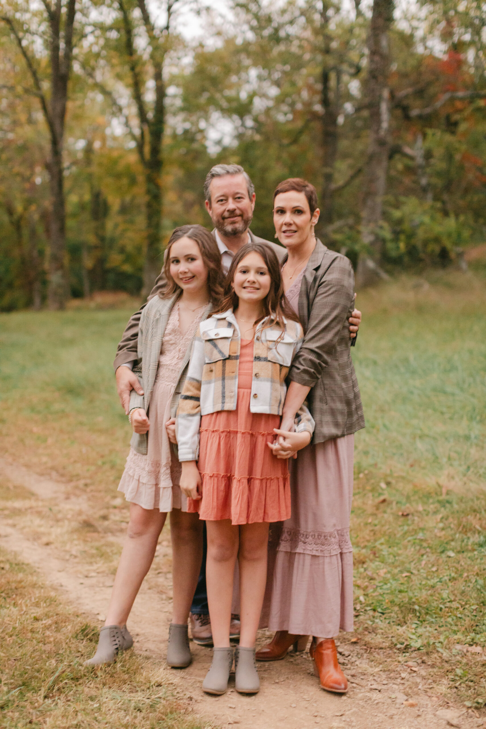 fall family photos at the woods