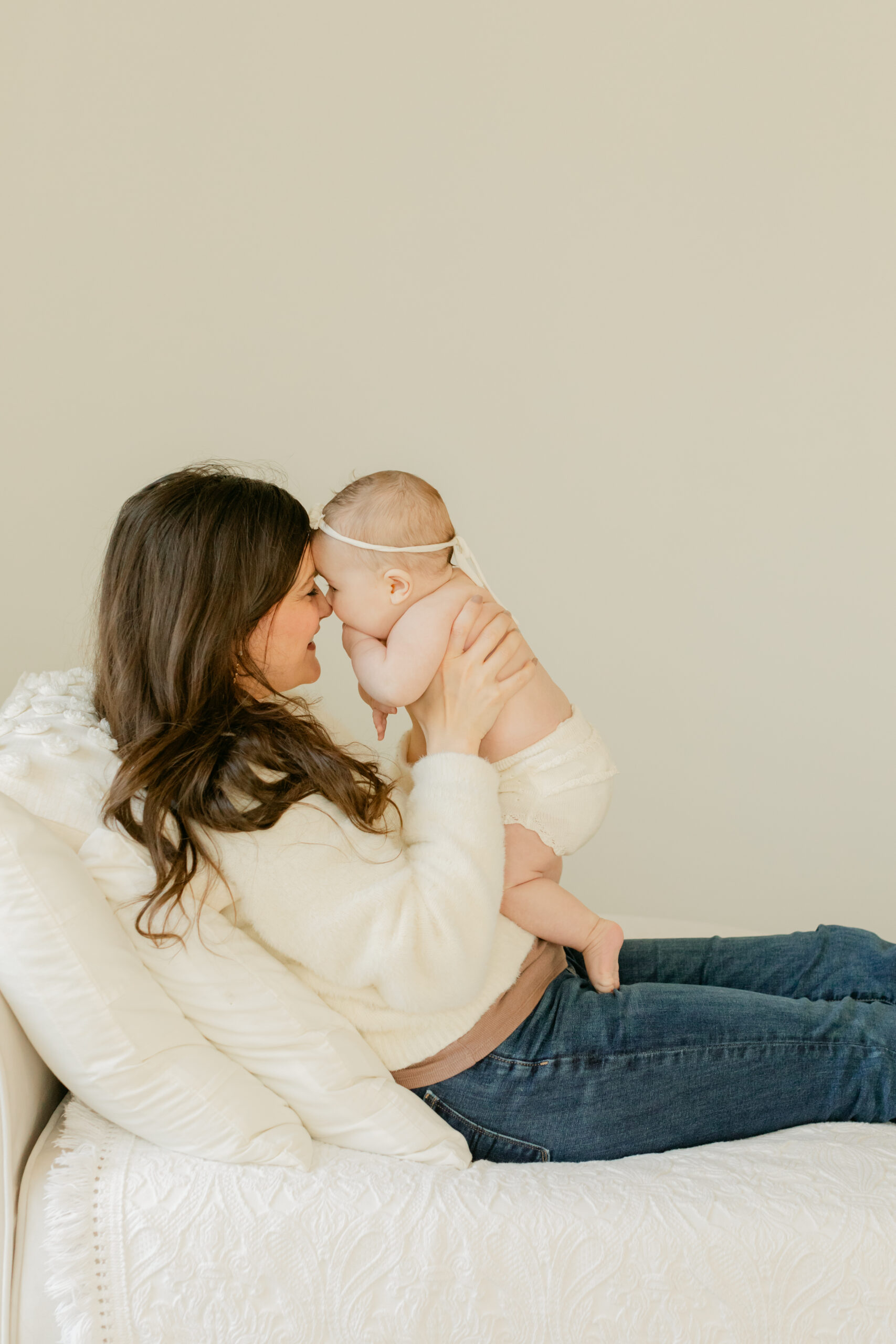 mama with 3 month old baby girl