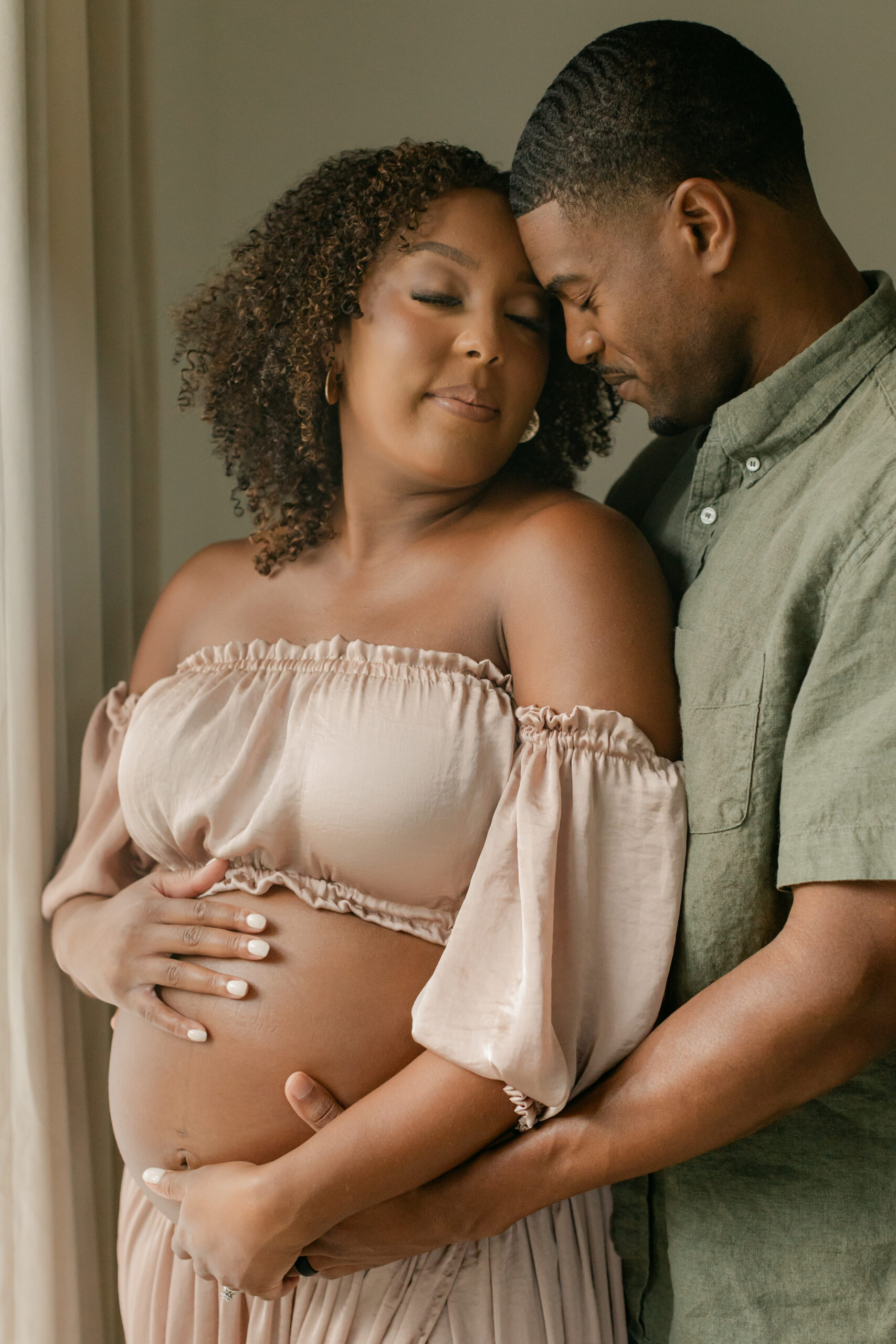 couples photo. moody maternity and body empowerment session