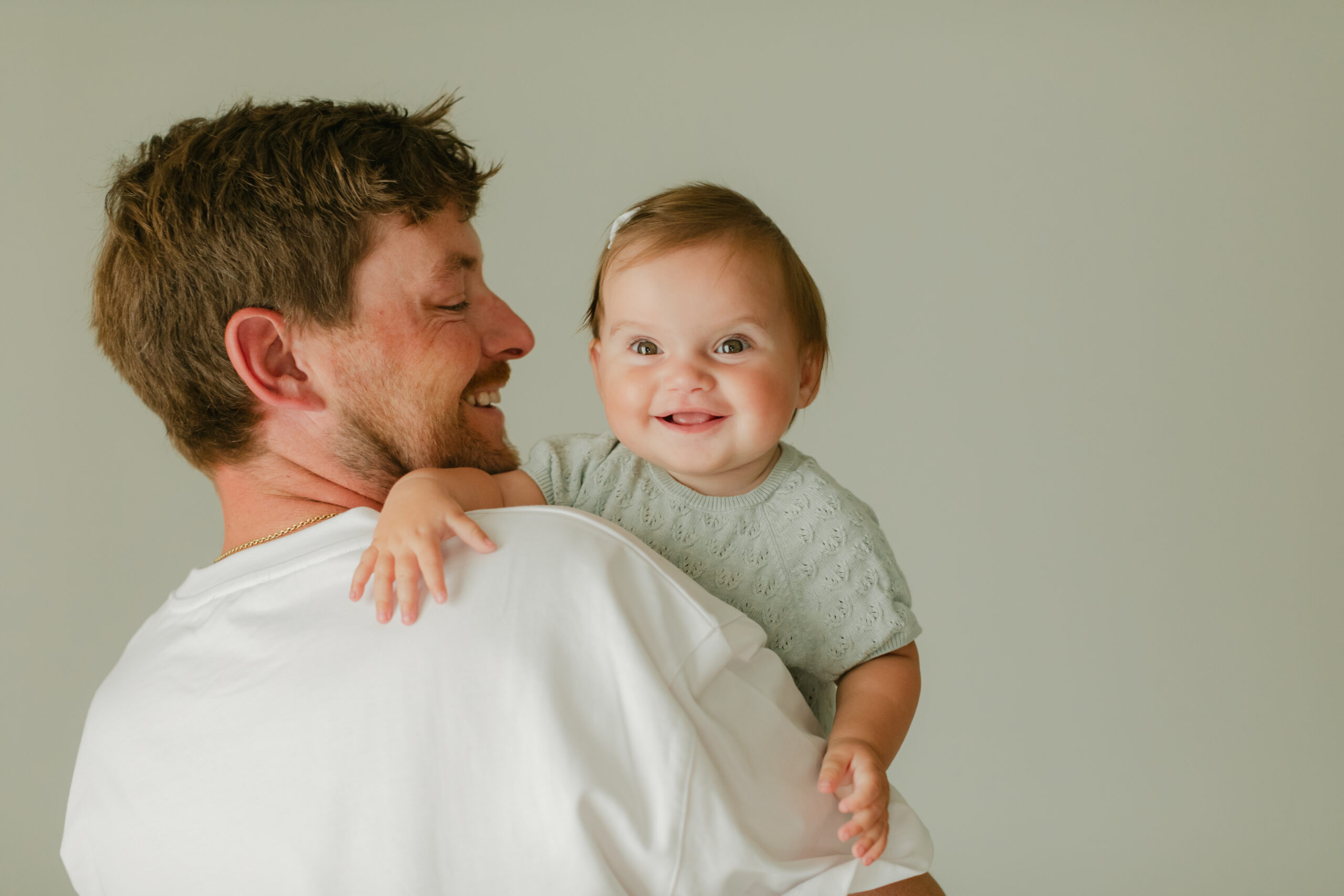 dad and baby girl