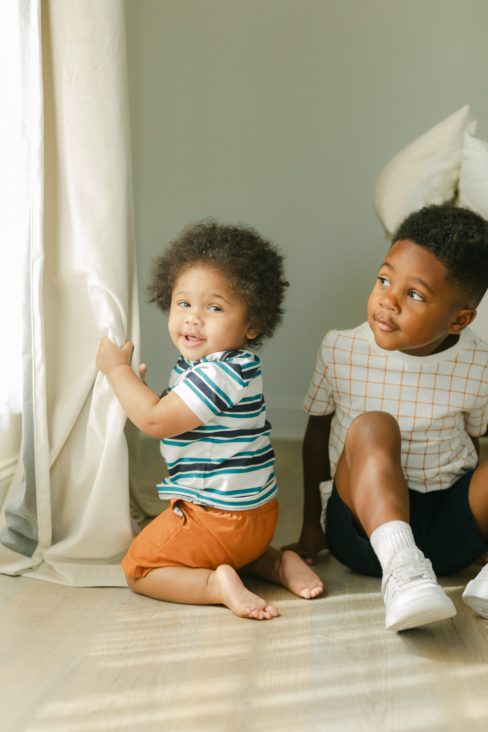 baby brother and big brother. baby boy's 1 year milestone session