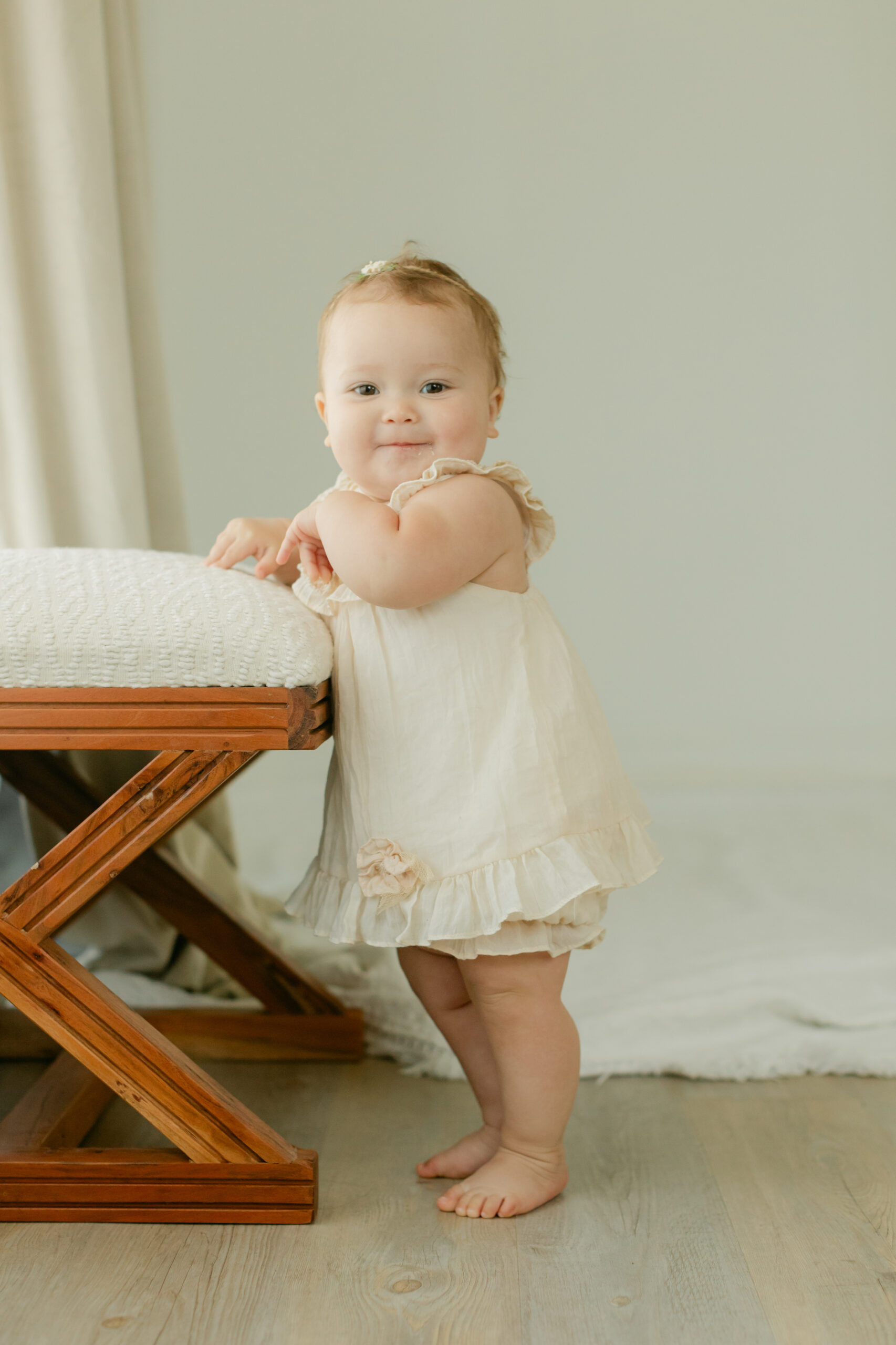 10 month old baby milestone session