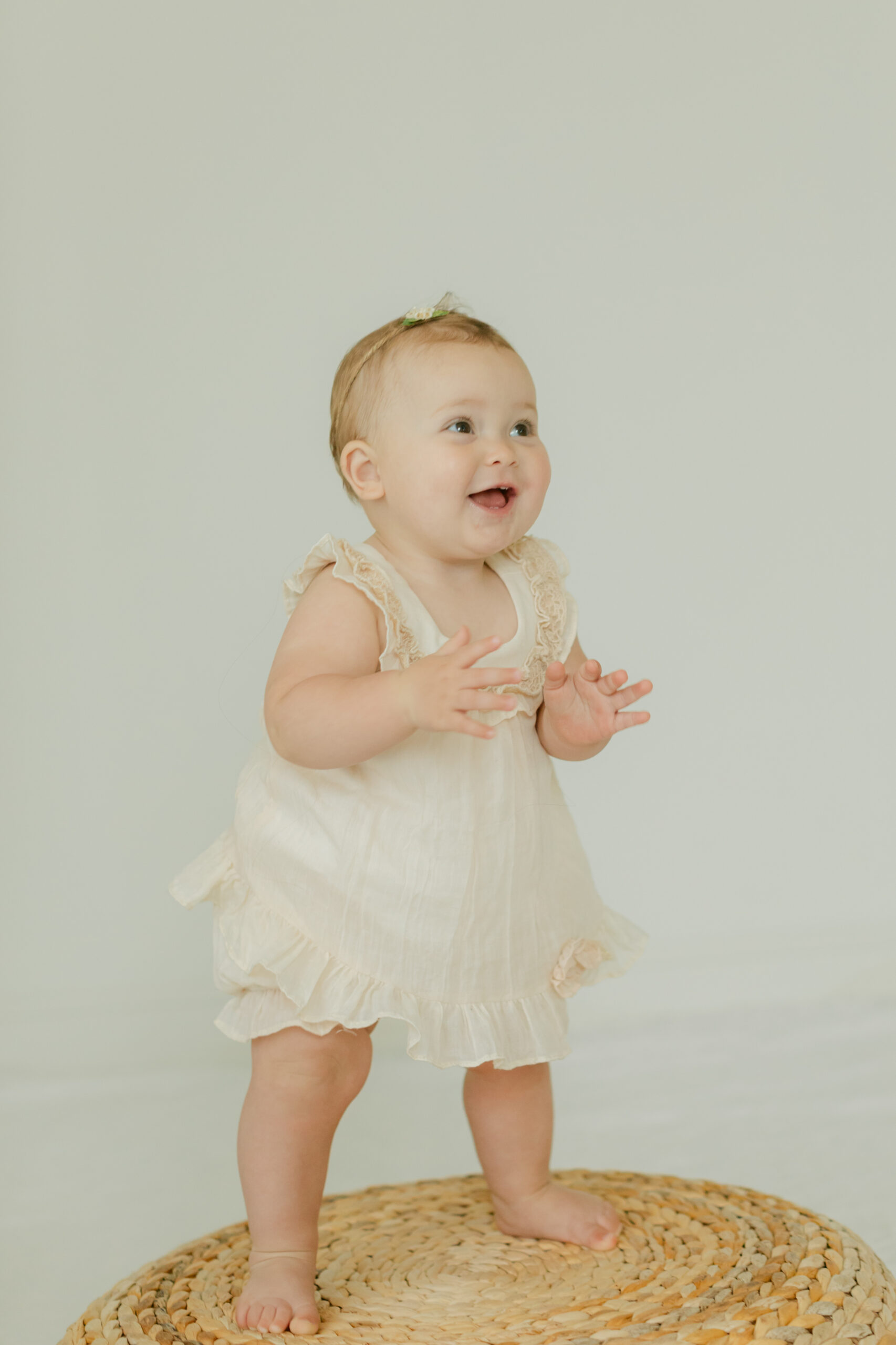 10 month old baby milestone session