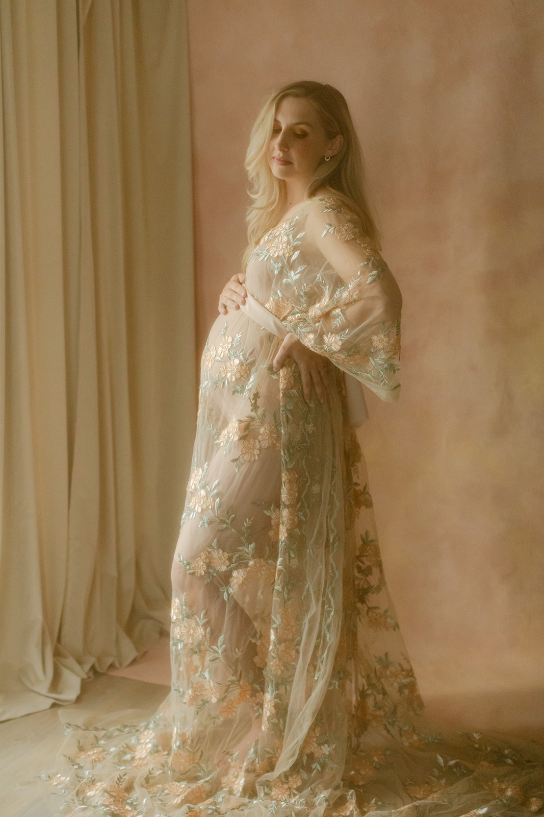 solo maternity session