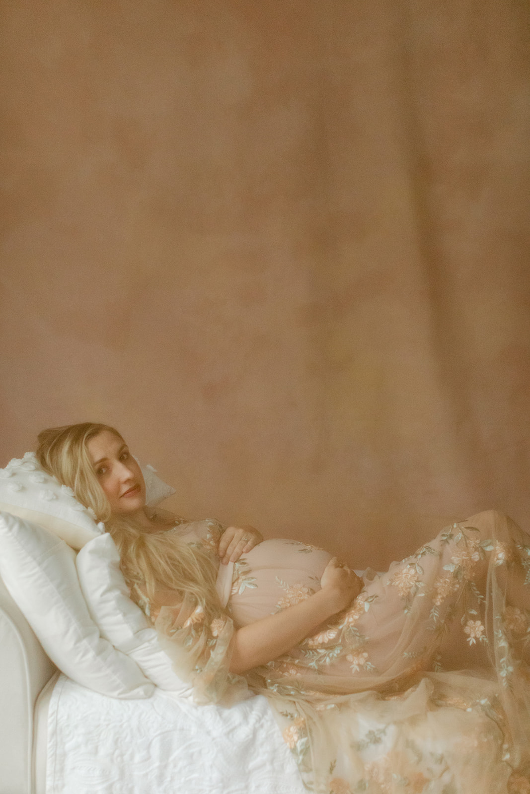 solo maternity session