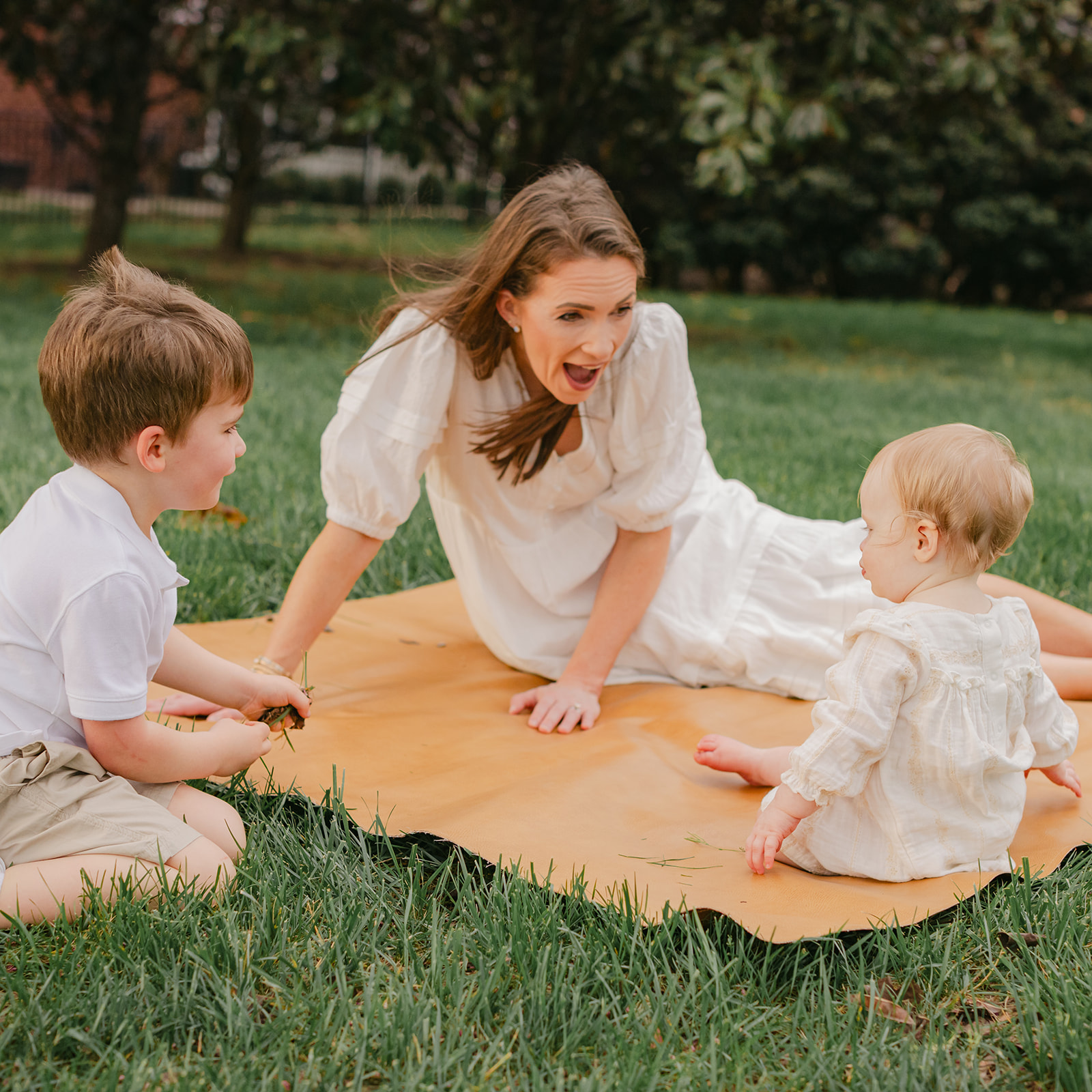 mama with her two kids (toddler and 1 year old girl)