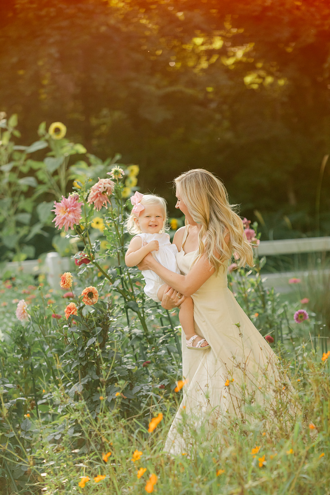 mama and daughter. garden photo sessions franklin tn