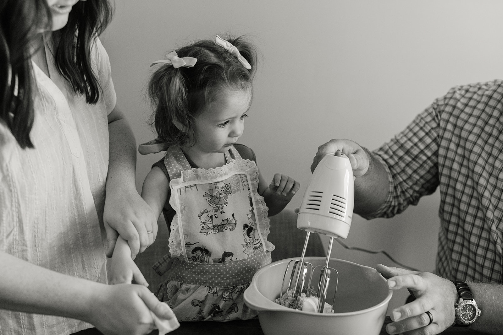 in home baking family session