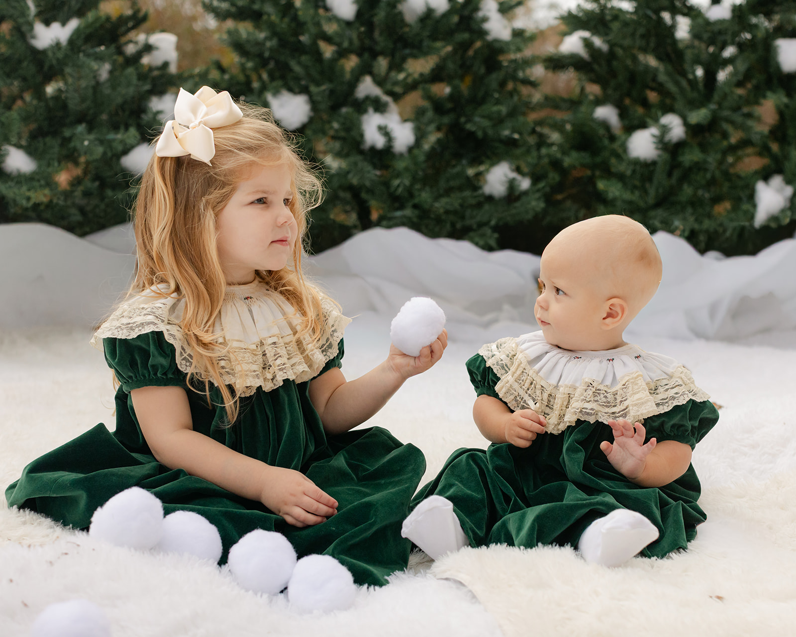 two sisters christmas photo 