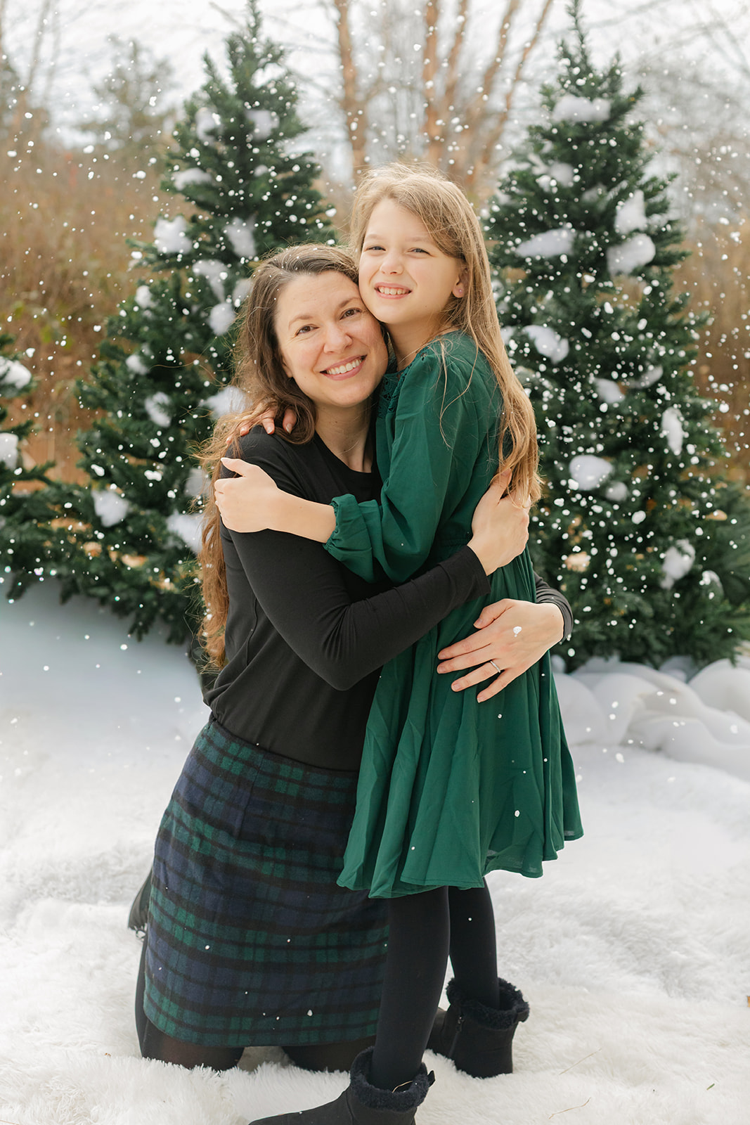 snowy christmas family photos