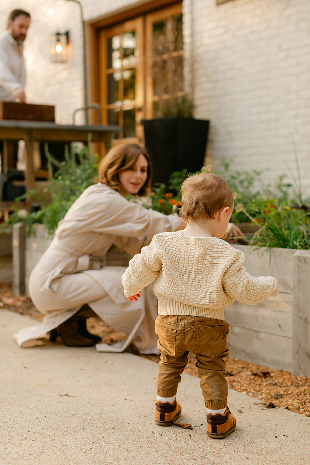outdoor fall family session. 