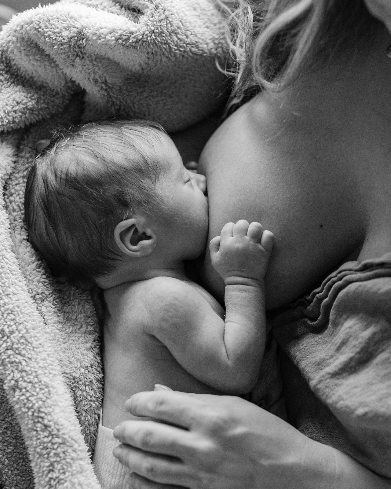 mama breastfeeding baby