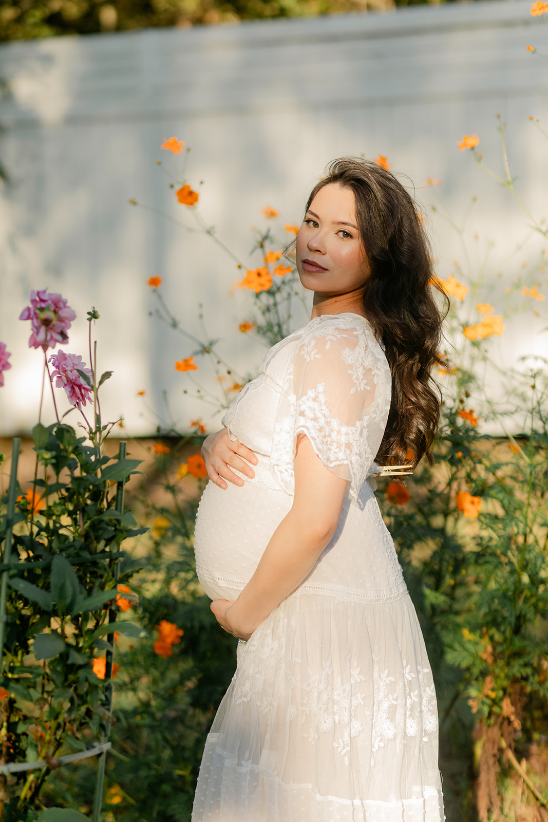 outdoor maternity session in garden