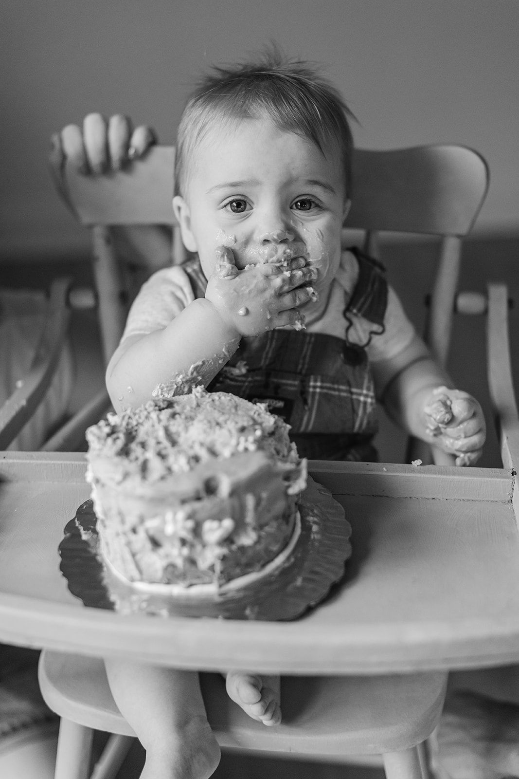 baby boy eating cake