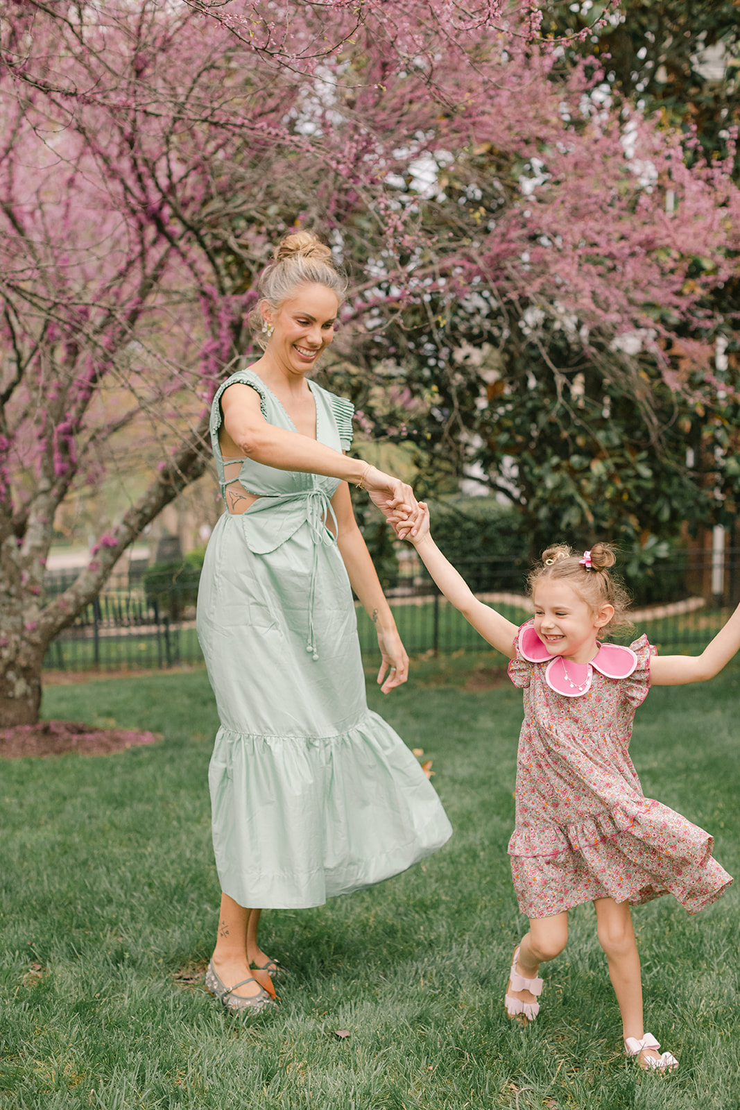 mother daughter spring family session